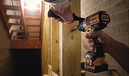 Ra Mắt Hai dòng máy khoan pin mới của Dewalt.